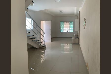 Sala de casa para alugar com 3 quartos, 125m² em Canto do Forte, Praia Grande