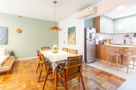 Apartamento à venda com 91m², 2 quartos e 1 vagaSala