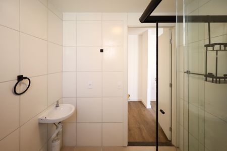 Banheiro de apartamento para alugar com 1 quarto, 40m² em Usina Piratininga, São Paulo