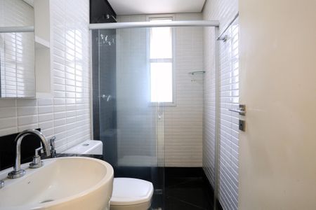 Apartamento para alugar com 47m², 1 quarto e 2 vagas Apartamento para alugar com 47m², 1 quarto e 2 vagasBanheiro