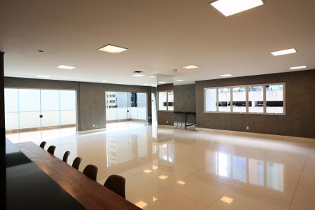 Apartamento para alugar com 47m², 1 quarto e 2 vagas Apartamento para alugar com 47m², 1 quarto e 2 vagasÁrea comum - Salão de festas