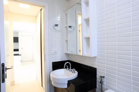 Banheiro de apartamento para alugar com 1 quarto, 47m² em Anchieta, Belo Horizonte