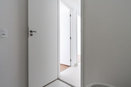 Banheiro de apartamento para alugar com 2 quartos, 35m² em Várzea da Barra Funda, São Paulo