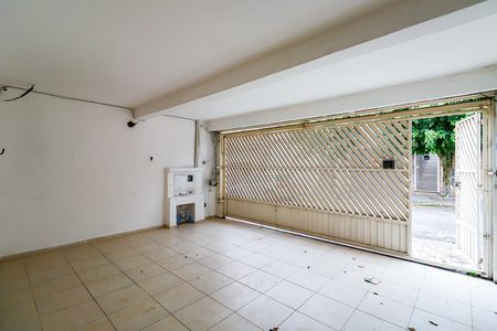 Casa à venda com 3 quartos, 250m² em Parque Arariba, São Paulo