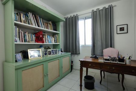 Apartamento à venda com 114m², 4 quartos e 2 vagas Apartamento à venda com 114m², 4 quartos e 2 vagasQuarto 3 - Suíte