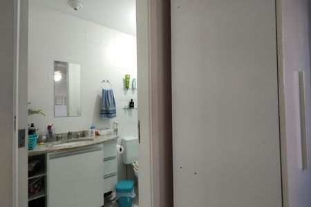 Apartamento à venda com 114m², 4 quartos e 2 vagas Apartamento à venda com 114m², 4 quartos e 2 vagasQuarto 2 - Suíte