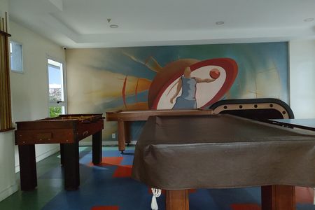 Apartamento à venda com 114m², 4 quartos e 2 vagas Apartamento à venda com 114m², 4 quartos e 2 vagasSalão de jogos