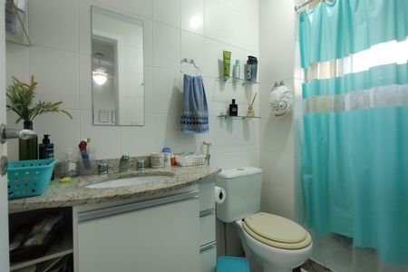 Apartamento à venda com 114m², 4 quartos e 2 vagas Apartamento à venda com 114m², 4 quartos e 2 vagasBanheiro da Suíte 2