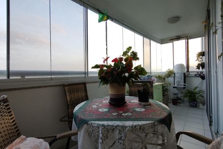 Apartamento à venda com 114m², 4 quartos e 2 vagas Apartamento à venda com 114m², 4 quartos e 2 vagasVaranda da Sala