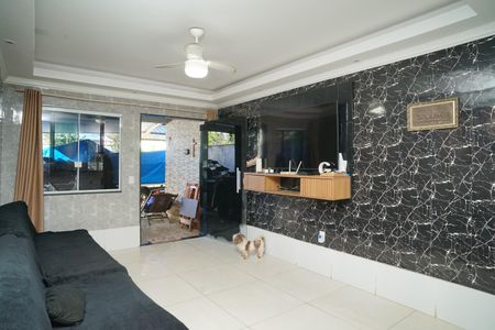 Casa para alugar com 480m², 3 quartos e 5 vagas Casa para alugar com 480m², 3 quartos e 5 vagasSala