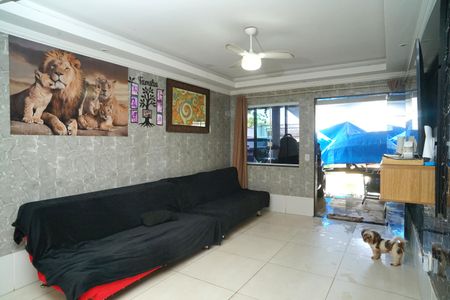 Sala de casa para alugar com 3 quartos, 420m² em Itaipuaçu, Maricá