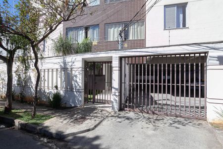 Fachada de apartamento para alugar com 2 quartos, 62m² em Arvoredo, Contagem