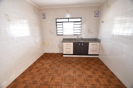 Casa para alugar com 250m², 3 quartos e 4 vagasCozinha
