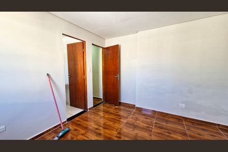Casa para alugar com 2 quartos, 100m² em Jardim Santa Cruz (campo Grande), São Paulo
