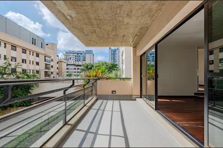 Apartamento à venda com 3 quartos, 240m² em Real Parque, São Paulo