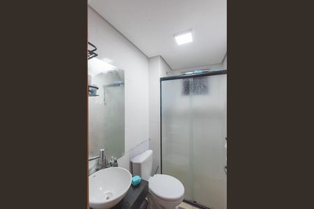 Banheiro de apartamento à venda com 2 quartos, 42m² em Parque Industrial, Campinas