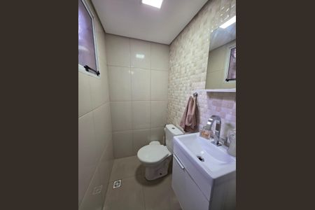 Casa para alugar com 168m², 3 quartos e 2 vagas Casa para alugar com 168m², 3 quartos e 2 vagasBanheiro 1