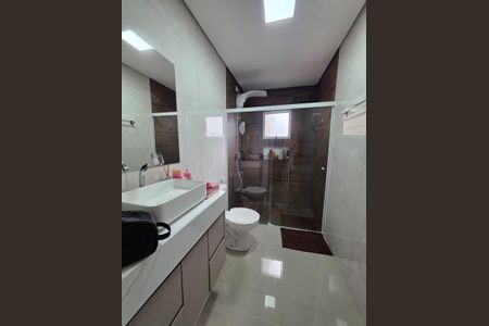 Casa para alugar com 168m², 3 quartos e 2 vagas Casa para alugar com 168m², 3 quartos e 2 vagasBanheiro 1