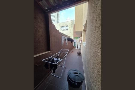 Casa para alugar com 168m², 3 quartos e 2 vagas Casa para alugar com 168m², 3 quartos e 2 vagasVaranda