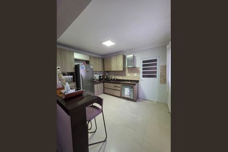 Casa para alugar com 168m², 3 quartos e 2 vagas Casa para alugar com 168m², 3 quartos e 2 vagasCozinha