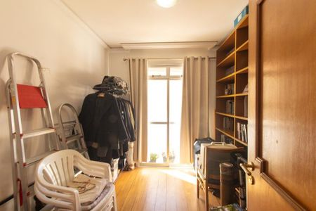 Apartamento à venda com 166m², 4 quartos e 2 vagas Apartamento à venda com 166m², 4 quartos e 2 vagasQuarto 1