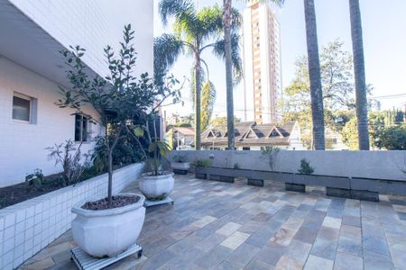 Apartamento à venda com 166m², 4 quartos e 2 vagas Apartamento à venda com 166m², 4 quartos e 2 vagasÁrea externa