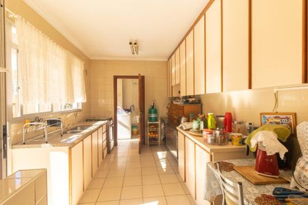 Apartamento à venda com 166m², 4 quartos e 2 vagas Apartamento à venda com 166m², 4 quartos e 2 vagasCozinha