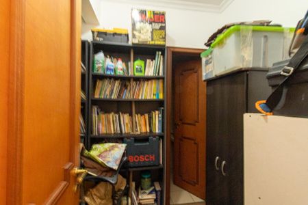 Apartamento à venda com 166m², 4 quartos e 2 vagas Apartamento à venda com 166m², 4 quartos e 2 vagasQuarto de Serviço