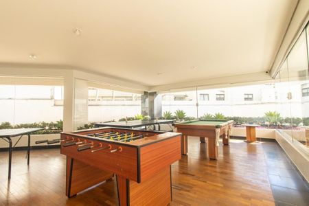 Apartamento à venda com 166m², 4 quartos e 2 vagas Apartamento à venda com 166m², 4 quartos e 2 vagasSala de Jogos