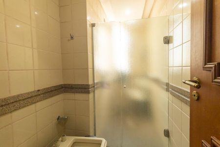 Apartamento à venda com 166m², 4 quartos e 2 vagas Apartamento à venda com 166m², 4 quartos e 2 vagasBanheiro Social