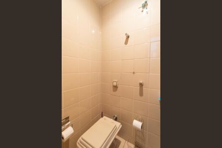 Apartamento à venda com 166m², 4 quartos e 2 vagas Apartamento à venda com 166m², 4 quartos e 2 vagasBanheiro de serviço
