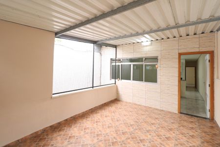 Garagem de casa para alugar com 2 quartos, 69m² em Mauá, São Caetano do Sul