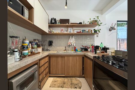 Cozinha de casa à venda com 2 quartos, 300m² em Santa Tereza, Belo Horizonte