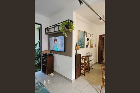 Casa à venda com 300m², 2 quartos e 3 vagas
