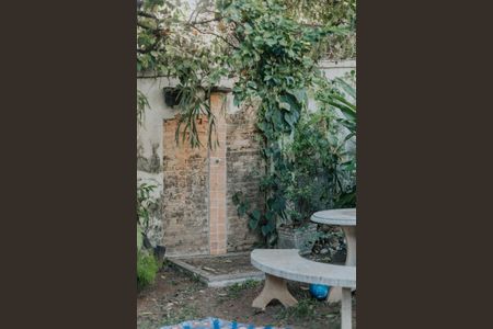 Casa à venda com 300m², 2 quartos e 3 vagas