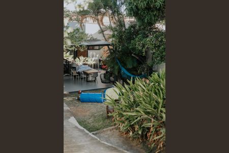 Casa à venda com 300m², 2 quartos e 3 vagas
