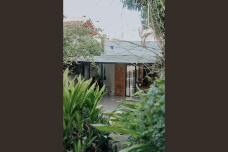 Casa à venda com 300m², 2 quartos e 3 vagas
