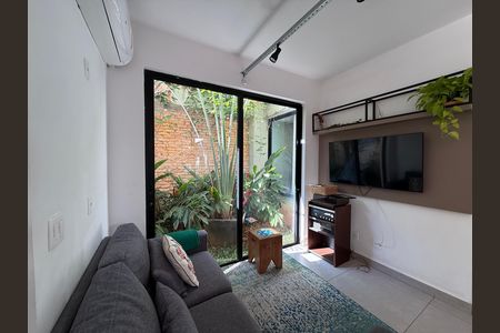 Sala de casa à venda com 2 quartos, 300m² em Santa Tereza, Belo Horizonte