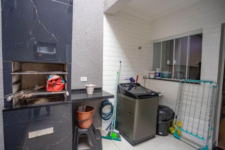 Casa para alugar com 120m², 2 quartos e 2 vagas Casa para alugar com 120m², 2 quartos e 2 vagasÁrea de serviço e churrasqueira