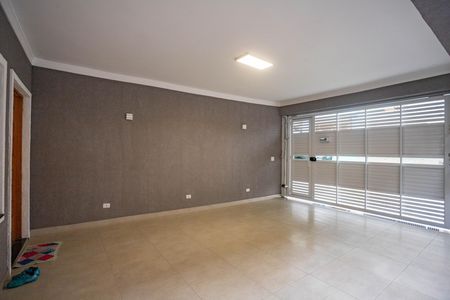 Casa para alugar com 120m², 2 quartos e 2 vagas Casa para alugar com 120m², 2 quartos e 2 vagasGaragem