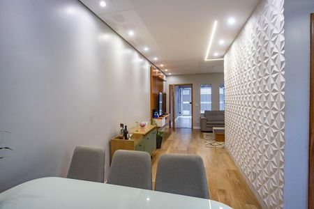 Casa para alugar com 120m², 2 quartos e 2 vagas Casa para alugar com 120m², 2 quartos e 2 vagasSala