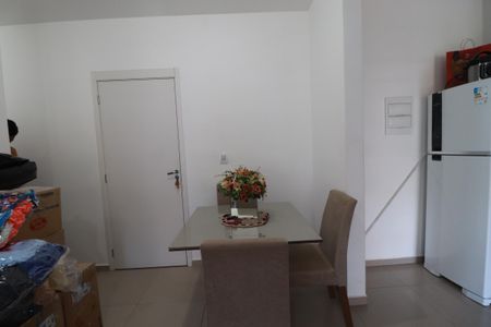 Apartamento para alugar com 55m², 2 quartos e 1 vagaSala