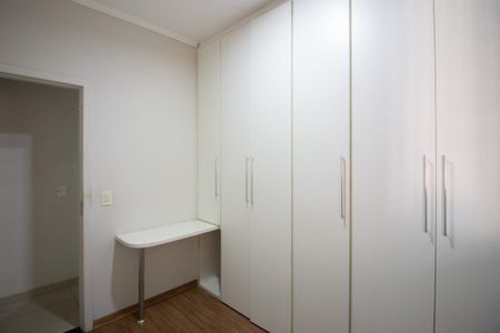 Apartamento à venda com 114m², 3 quartos e 2 vagas Apartamento à venda com 114m², 3 quartos e 2 vagasQuarto 2