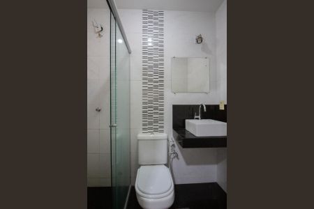 Apartamento à venda com 114m², 3 quartos e 2 vagas Apartamento à venda com 114m², 3 quartos e 2 vagasBanheiro da Suíte