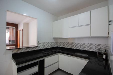 Apartamento à venda com 114m², 3 quartos e 2 vagas Apartamento à venda com 114m², 3 quartos e 2 vagasCozinha