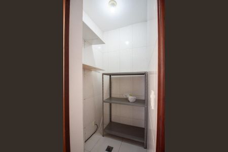 Apartamento à venda com 114m², 3 quartos e 2 vagas Apartamento à venda com 114m², 3 quartos e 2 vagasDespensa