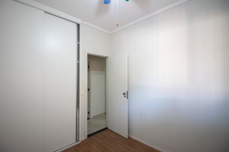 Apartamento à venda com 114m², 3 quartos e 2 vagas Apartamento à venda com 114m², 3 quartos e 2 vagasQuarto 1