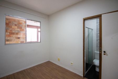 Apartamento à venda com 114m², 3 quartos e 2 vagas Apartamento à venda com 114m², 3 quartos e 2 vagasSuíte