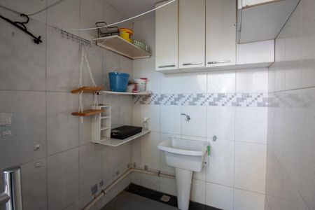 Apartamento à venda com 114m², 3 quartos e 2 vagas Apartamento à venda com 114m², 3 quartos e 2 vagasÁrea de Serviço