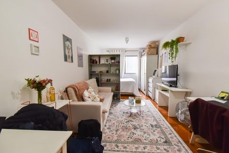 Apartamento à venda com 44m², 1 quarto e sem vaga Apartamento à venda com 44m², 1 quarto e sem vagaSala/quarto